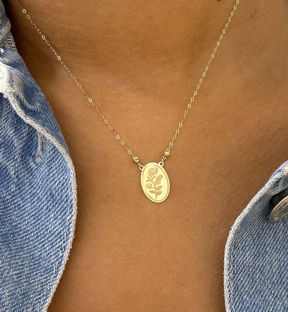 Collier fleur or 18k