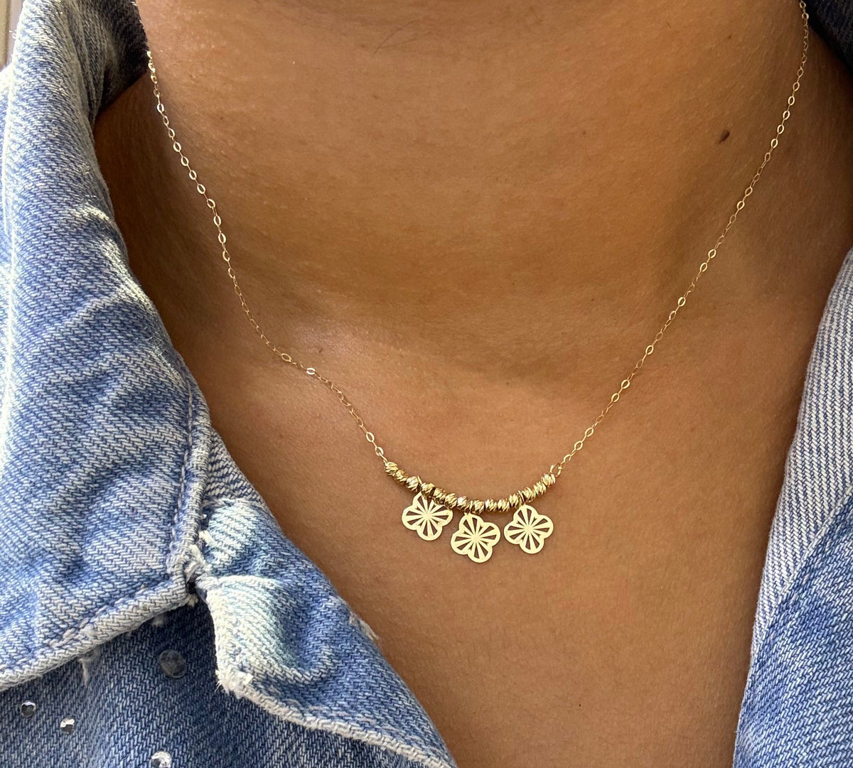 Collier triple tréfle or 18k