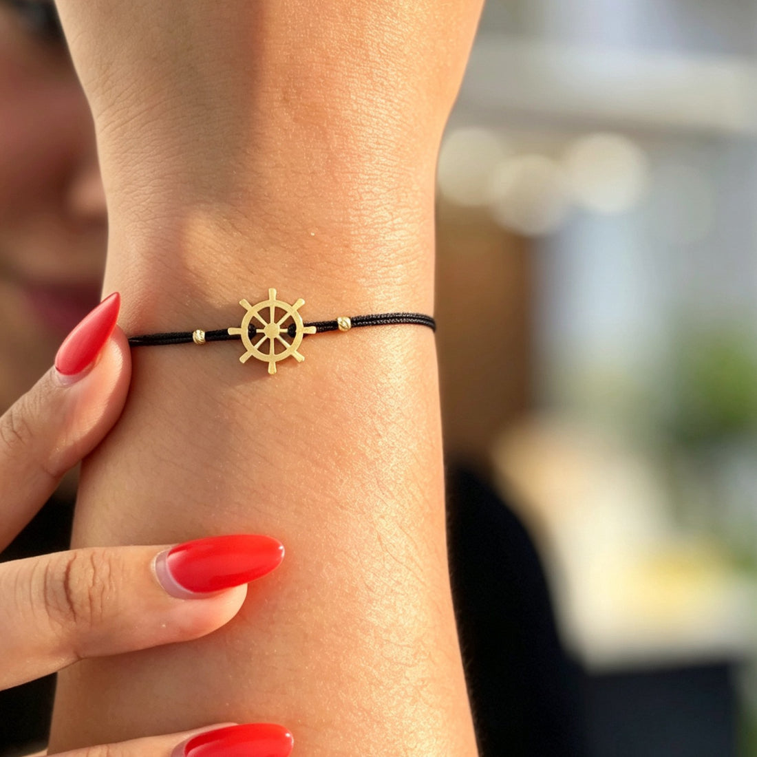 Cordon Motif Soleil en Or 18K - vue 1
